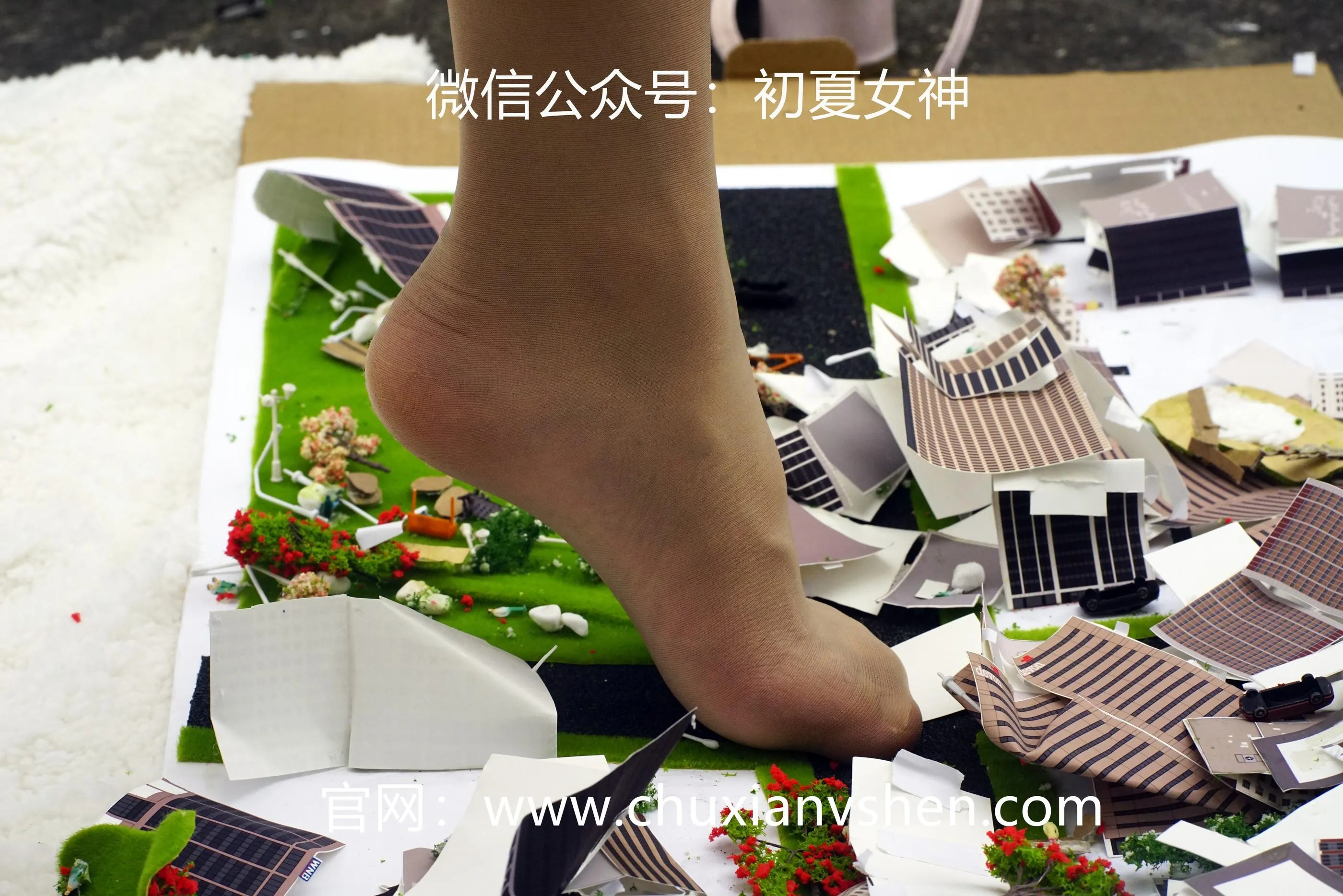 初夏女神 NO.036 点点 误入小人国 [110P]插图4